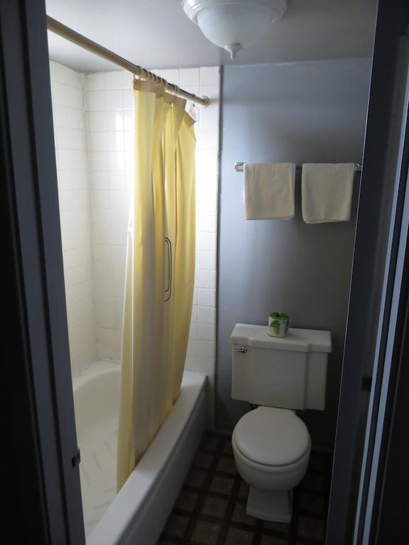 Blythe Inn Room photo